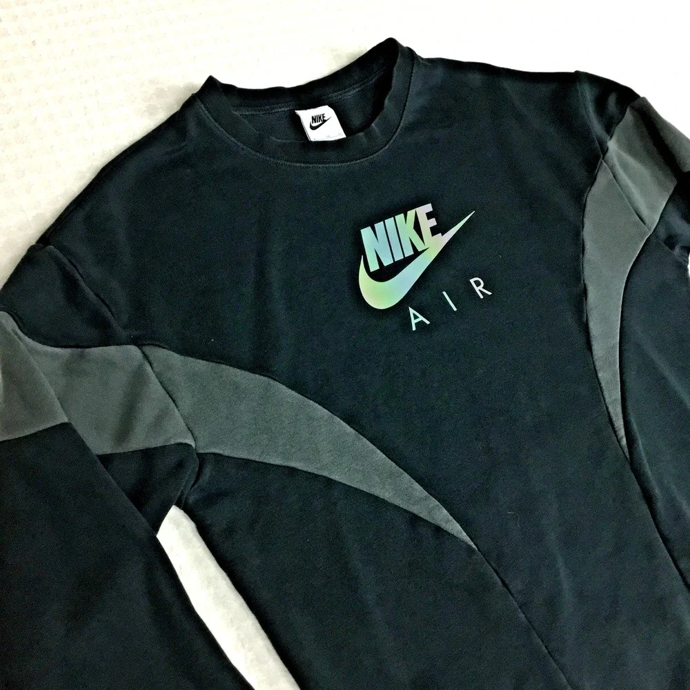 Nike Air Kids XL Black Grey Iridescent Logo Crewneck Sweatshirt‎ Pullover